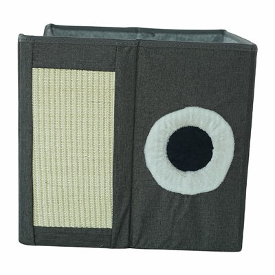 Jaskyňa v vlnenej mačke